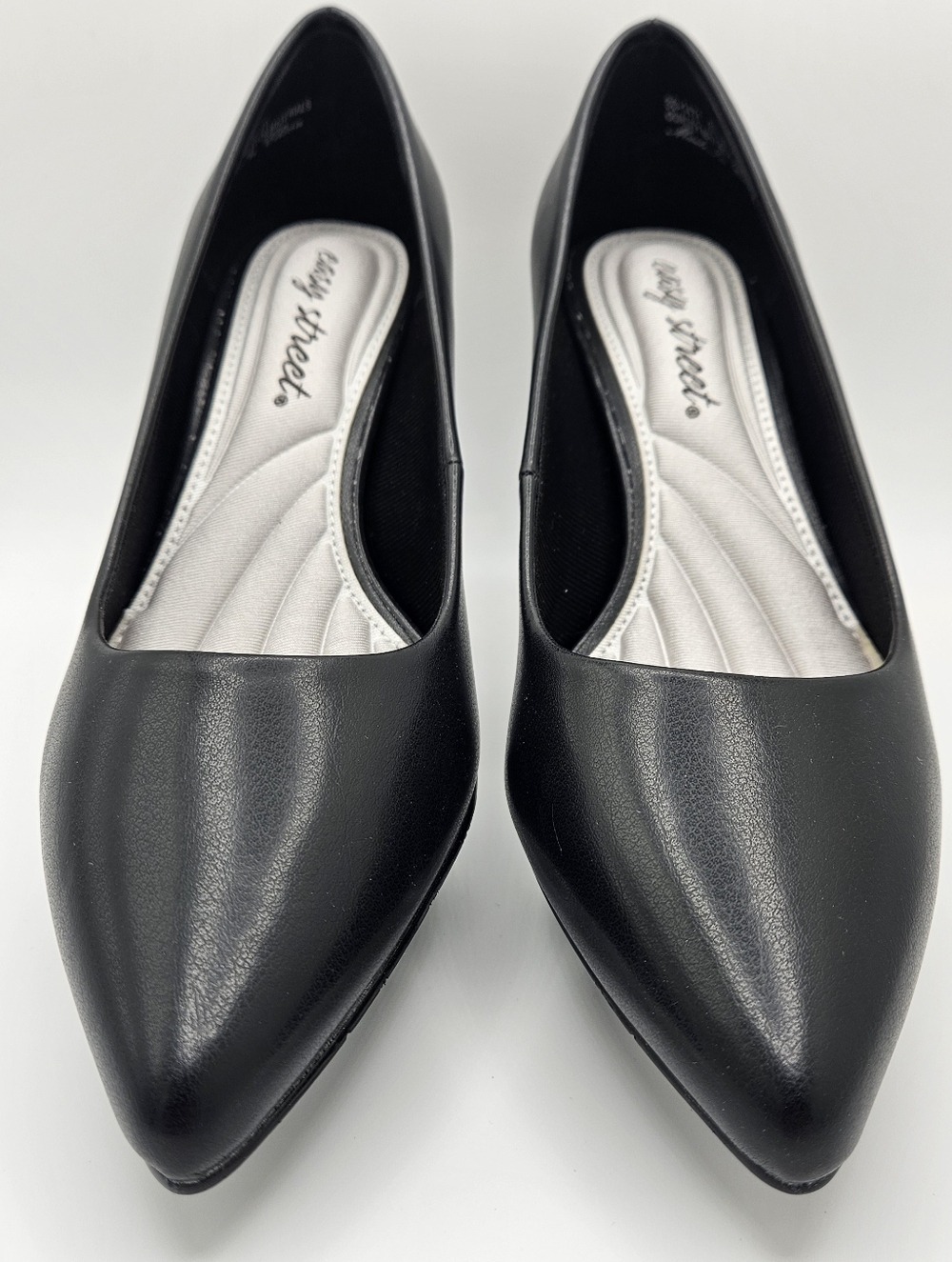 NIB Easy Street Superflex Pointe Pumps In Black Size 6.5 W